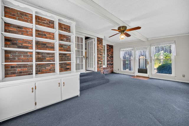 237 Shute Ln, Old Hickory, TN 37138