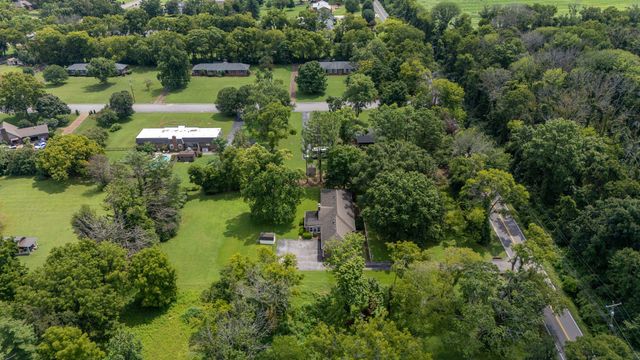 237 Shute Ln, Old Hickory, TN 37138