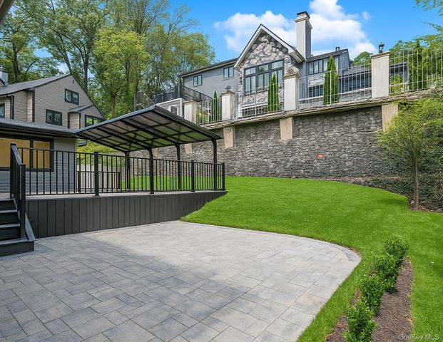 113 Longview Road, Staten Island, NY 10304