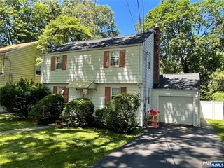 772 Stelton Street, Teaneck, NJ 07666