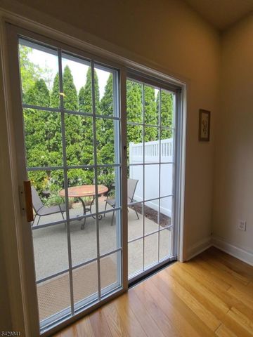 32 Allister Ct, Lincoln Park Boro, NJ 07035