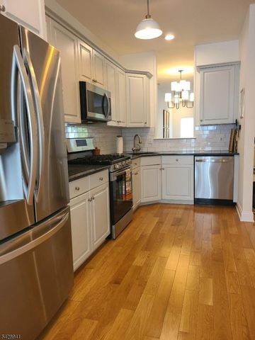 32 Allister Ct, Lincoln Park Boro, NJ 07035