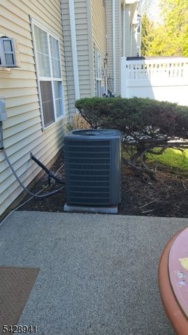 32 Allister Ct, Lincoln Park Boro, NJ 07035