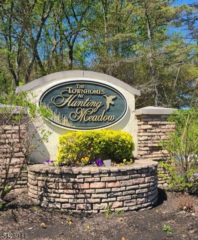 32 Allister Ct, Lincoln Park Boro, NJ 07035