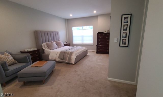 32 Allister Ct, Lincoln Park Boro, NJ 07035