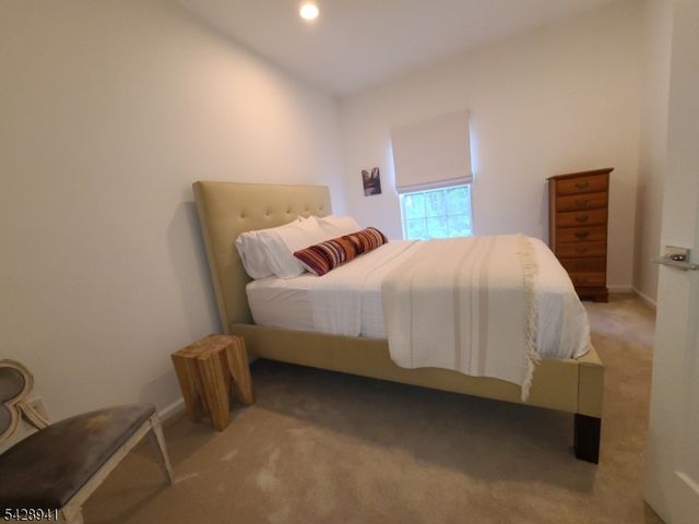 32 Allister Ct, Lincoln Park Boro, NJ 07035