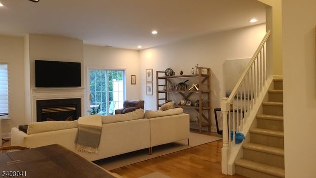 32 Allister Ct, Lincoln Park Boro, NJ 07035