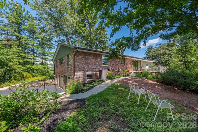 38 Forest View Drive, Asheville, NC 28804