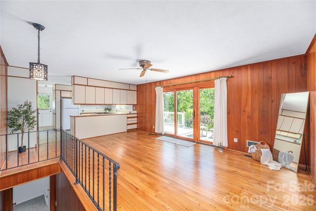 38 Forest View Drive, Asheville, NC 28804