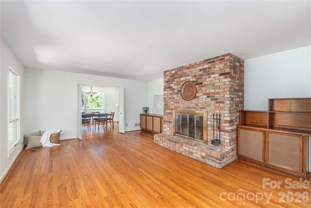 38 Forest View Drive, Asheville, NC 28804