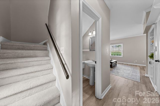 5941 Quail Hollow Road E, Charlotte, NC 28210