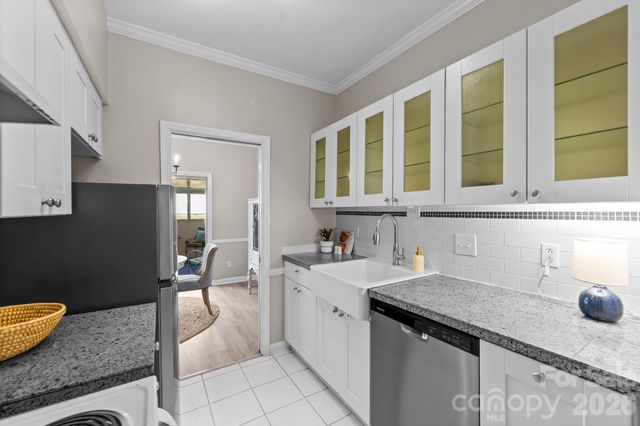 5941 Quail Hollow Road E, Charlotte, NC 28210