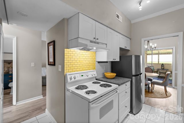 5941 Quail Hollow Road E, Charlotte, NC 28210