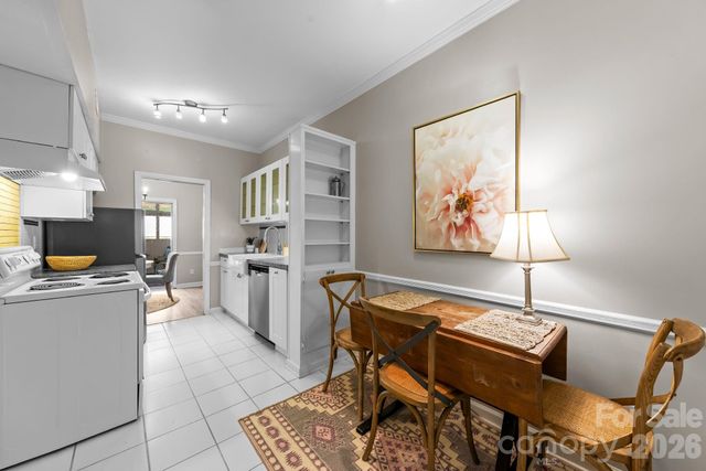 5941 Quail Hollow Road E, Charlotte, NC 28210