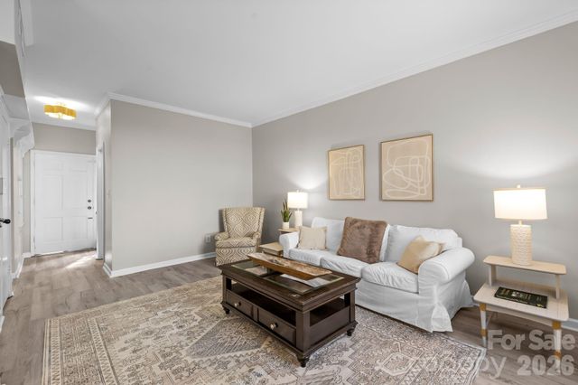 5941 Quail Hollow Road E, Charlotte, NC 28210