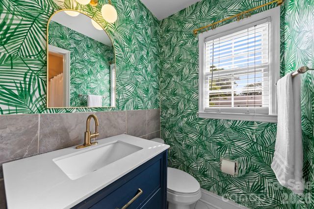 5941 Quail Hollow Road E, Charlotte, NC 28210