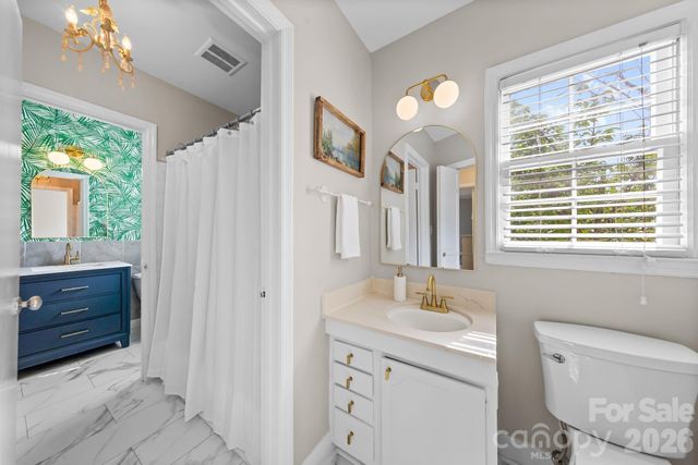 5941 Quail Hollow Road E, Charlotte, NC 28210