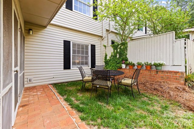 5941 Quail Hollow Road E, Charlotte, NC 28210