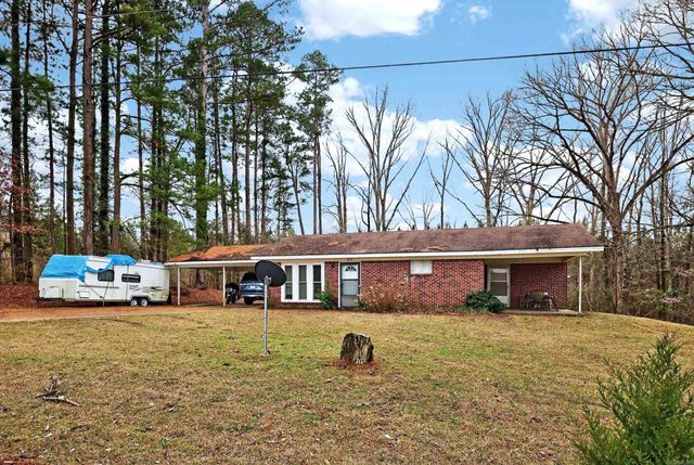 1029 Center Point Road, Gurdon, AR 71743