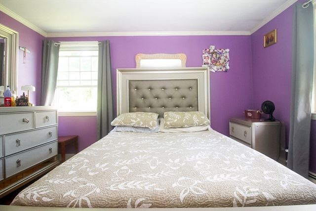 29 Rockland Cir, Brockton, MA 02301