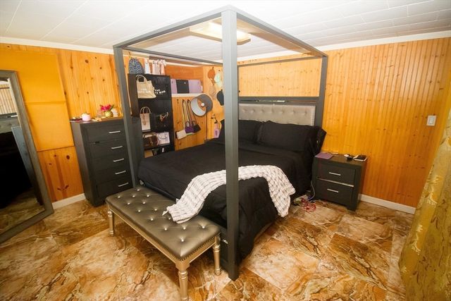 29 Rockland Cir, Brockton, MA 02301