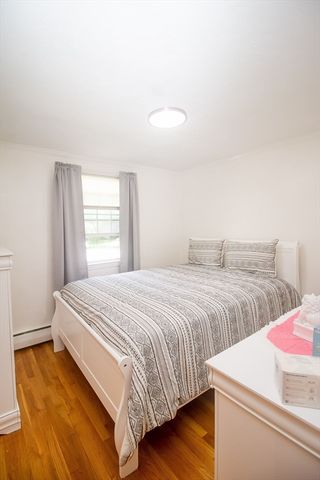 29 Rockland Cir, Brockton, MA 02301