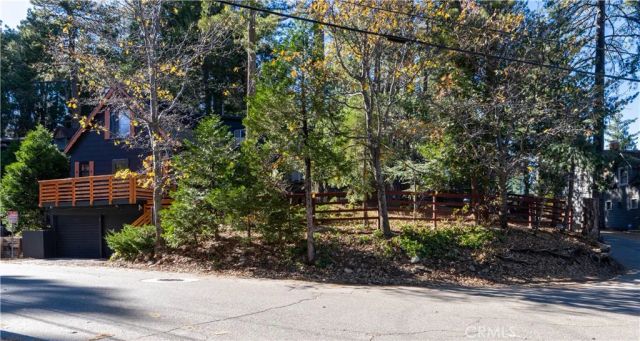 610 Clubhouse, Twin Peaks, CA 92391