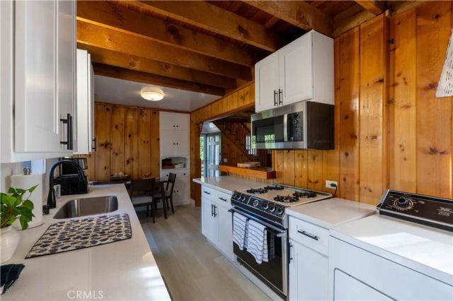 610 Clubhouse, Twin Peaks, CA 92391