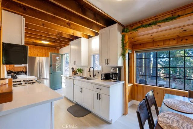 610 Clubhouse, Twin Peaks, CA 92391