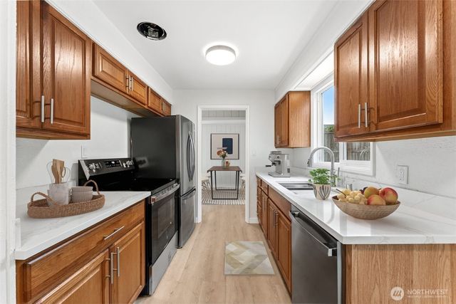 2231 Eastview Avenue NE, Bremerton, WA 98310