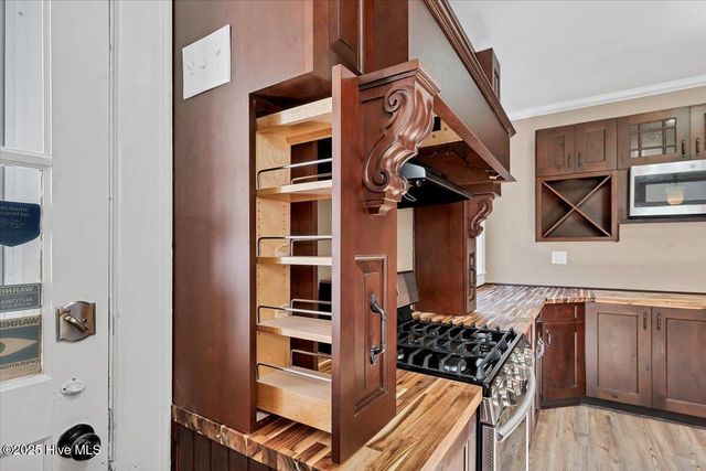 300 Dogwood Lane, Hamlet, NC 28345