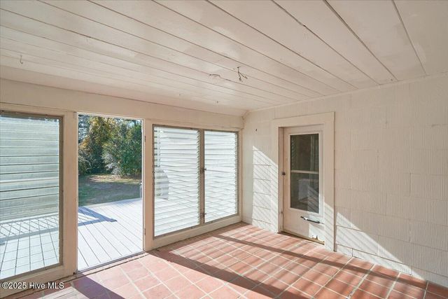 300 Dogwood Lane, Hamlet, NC 28345