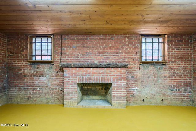 300 Dogwood Lane, Hamlet, NC 28345