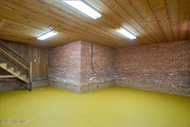 300 Dogwood Lane, Hamlet, NC 28345