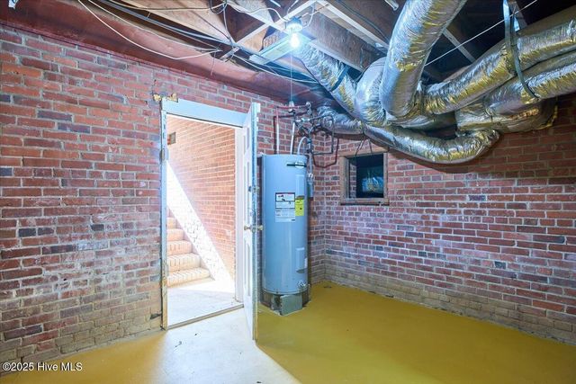 300 Dogwood Lane, Hamlet, NC 28345