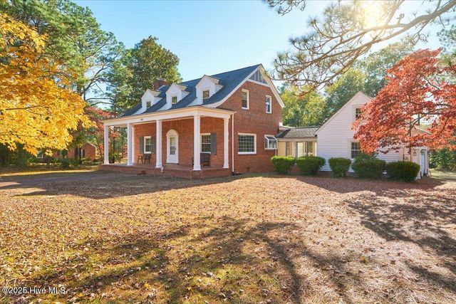 300 Dogwood Lane, Hamlet, NC 28345