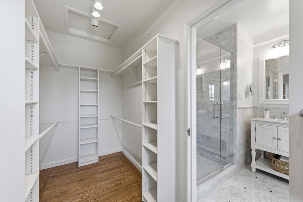 Image 23 of property listing at 2835 Hillside Drive, Burlingame, CA 94010