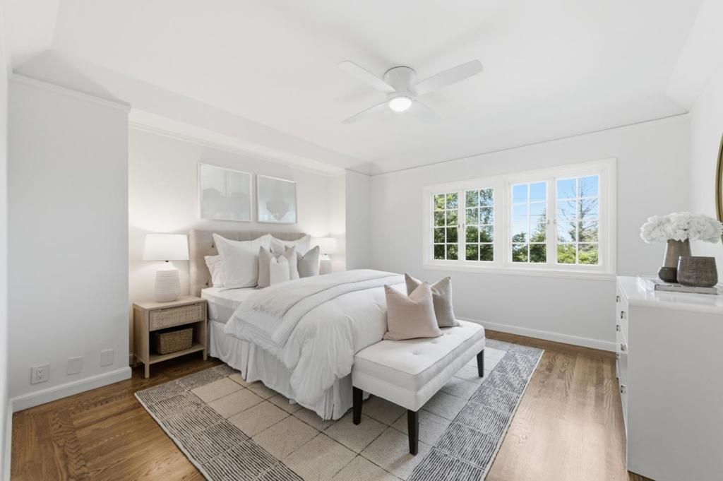 Image 26 of property listing at 2835 Hillside Drive, Burlingame, CA 94010