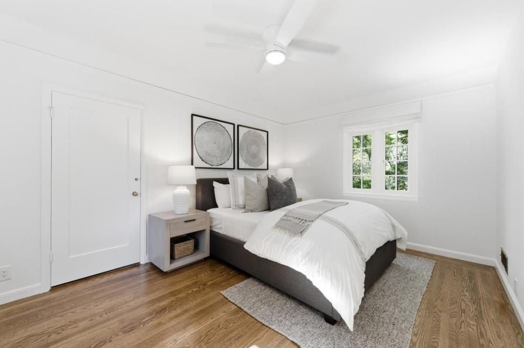 Image 28 of property listing at 2835 Hillside Drive, Burlingame, CA 94010