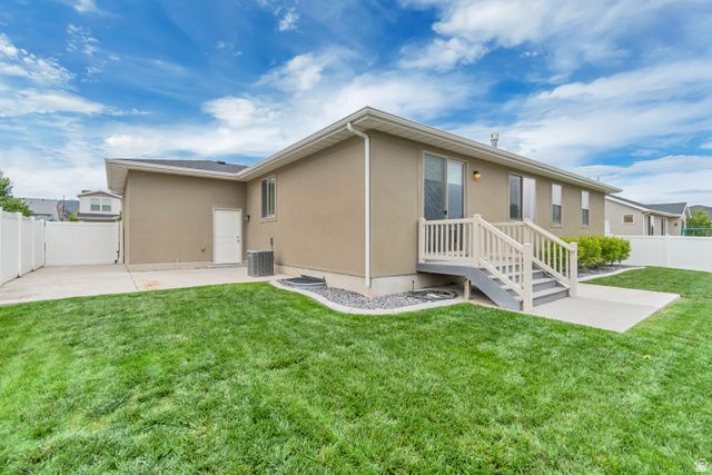 9553 S ALANE HOLLOW RD, West Jordan, UT 84081