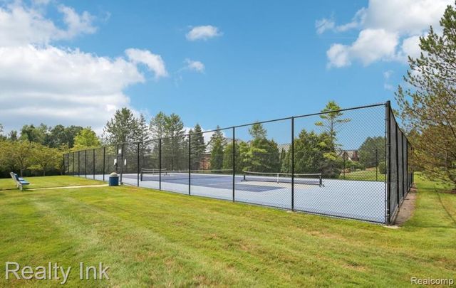 3399 Tremonte Circle S, Oakland Charter Township, MI 48306
