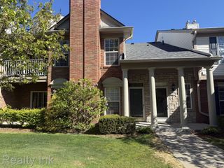 3399 Tremonte Circle S, Oakland Charter Township, MI 48306