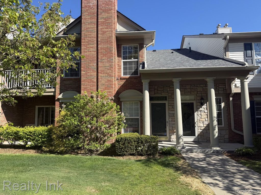 3399 Tremonte Circle S, Oakland Charter Township, MI 48306