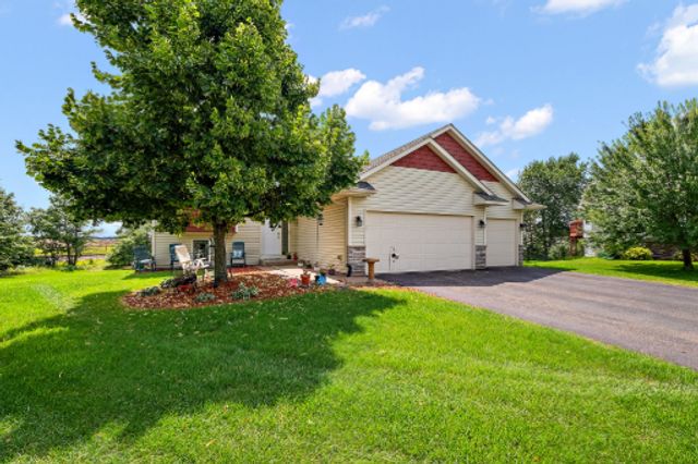 1048 152nd Lane NW, Andover, MN 55304
