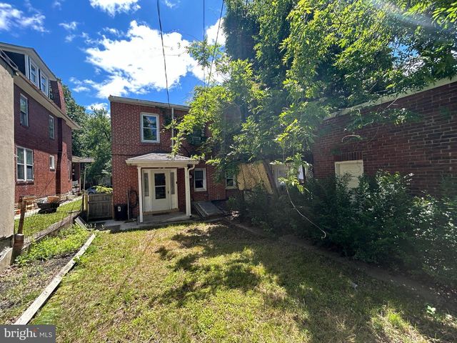 2020 HOLLY ST, Harrisburg, PA 17104