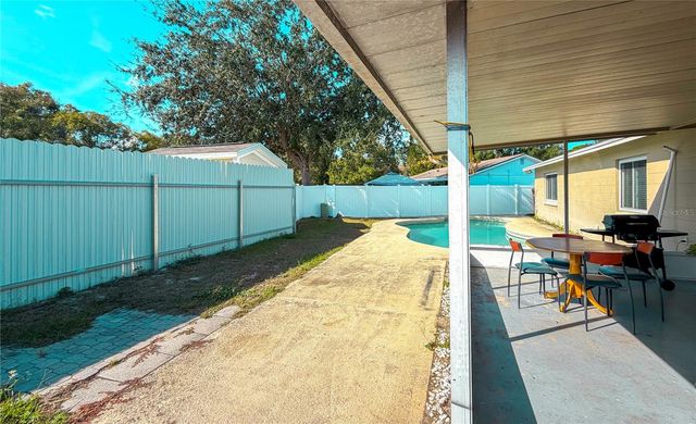 6224 PALMVIEW COURT, Tampa, FL 33625