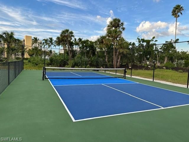 4541 Bay Beach LN 341, Fort Myers Beach, FL 33931