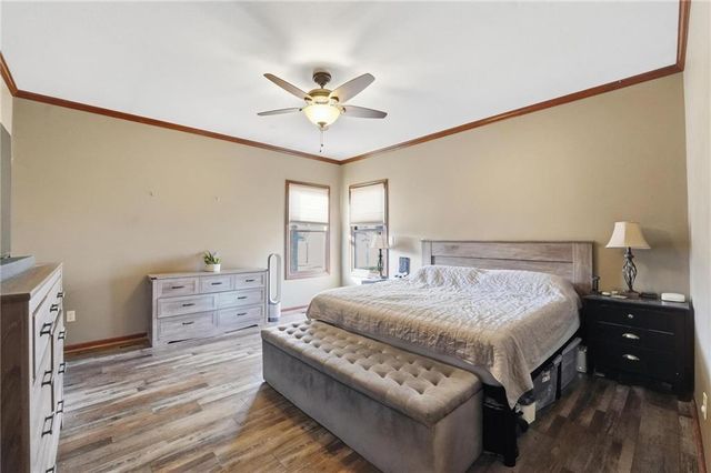 1201 Southcrest Drive, Blue Springs, MO 64015