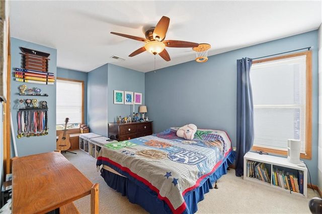 1201 Southcrest Drive, Blue Springs, MO 64015