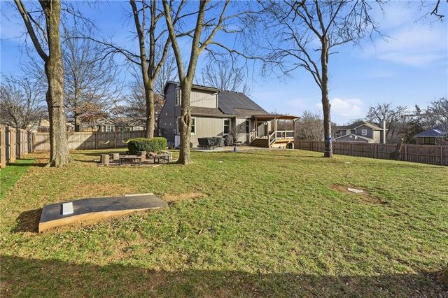 1201 Southcrest Drive, Blue Springs, MO 64015